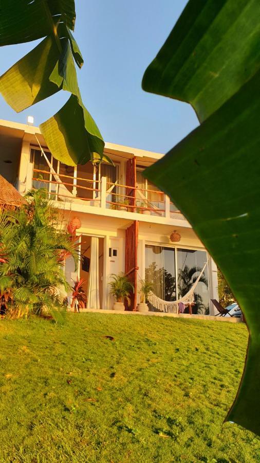 Hotel Tropic Bacalar Esterno foto