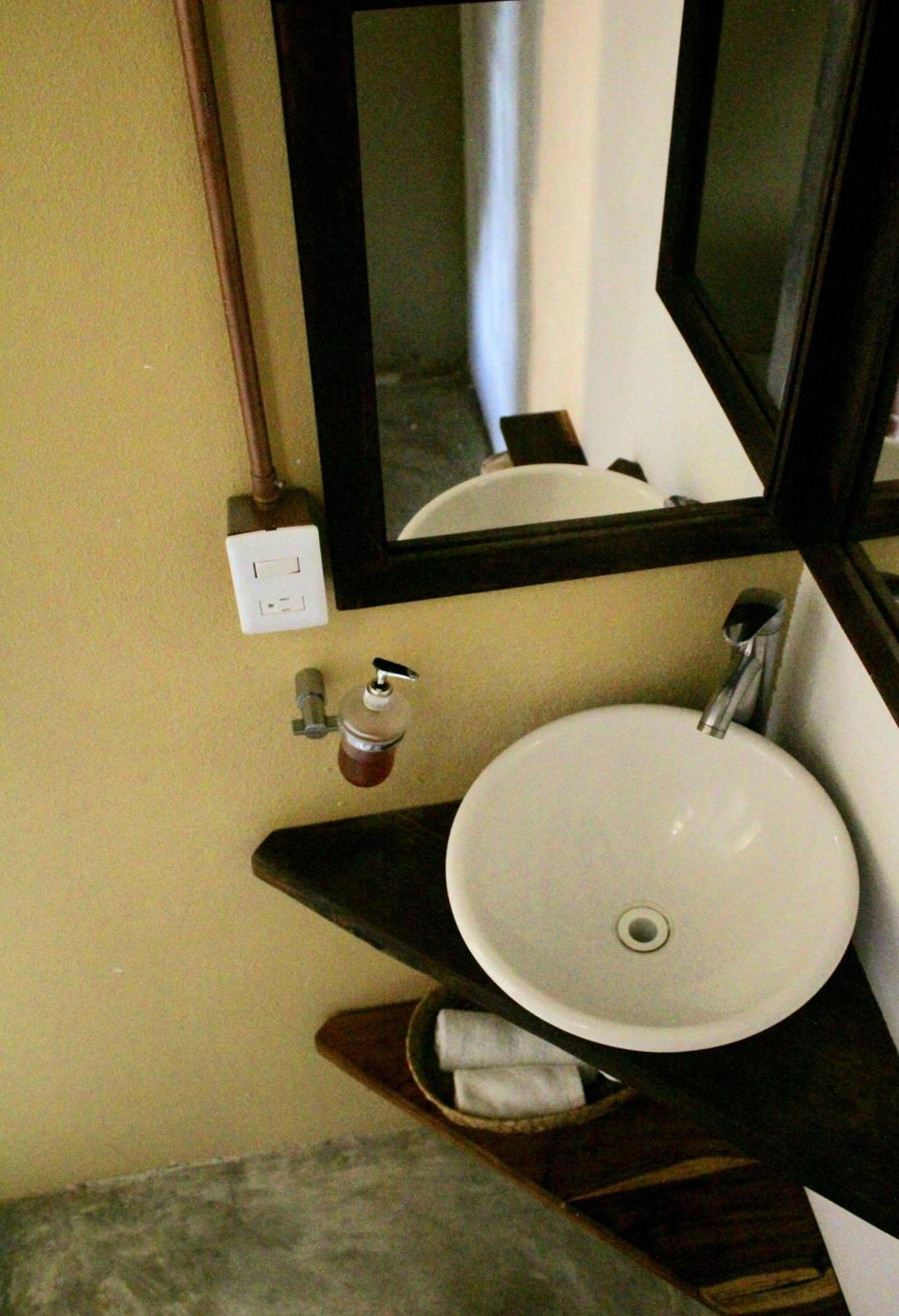 Hotel Tropic Bacalar Esterno foto